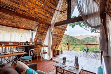 Luxury Safari Lodge
